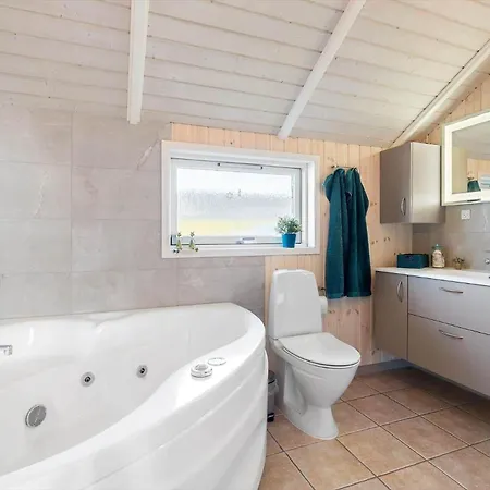 Sj285-bjert-kystvej-64-a * Binderup Strand