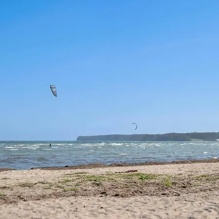 Sj285-bjert-kystvej-64-a Semesterbostad *